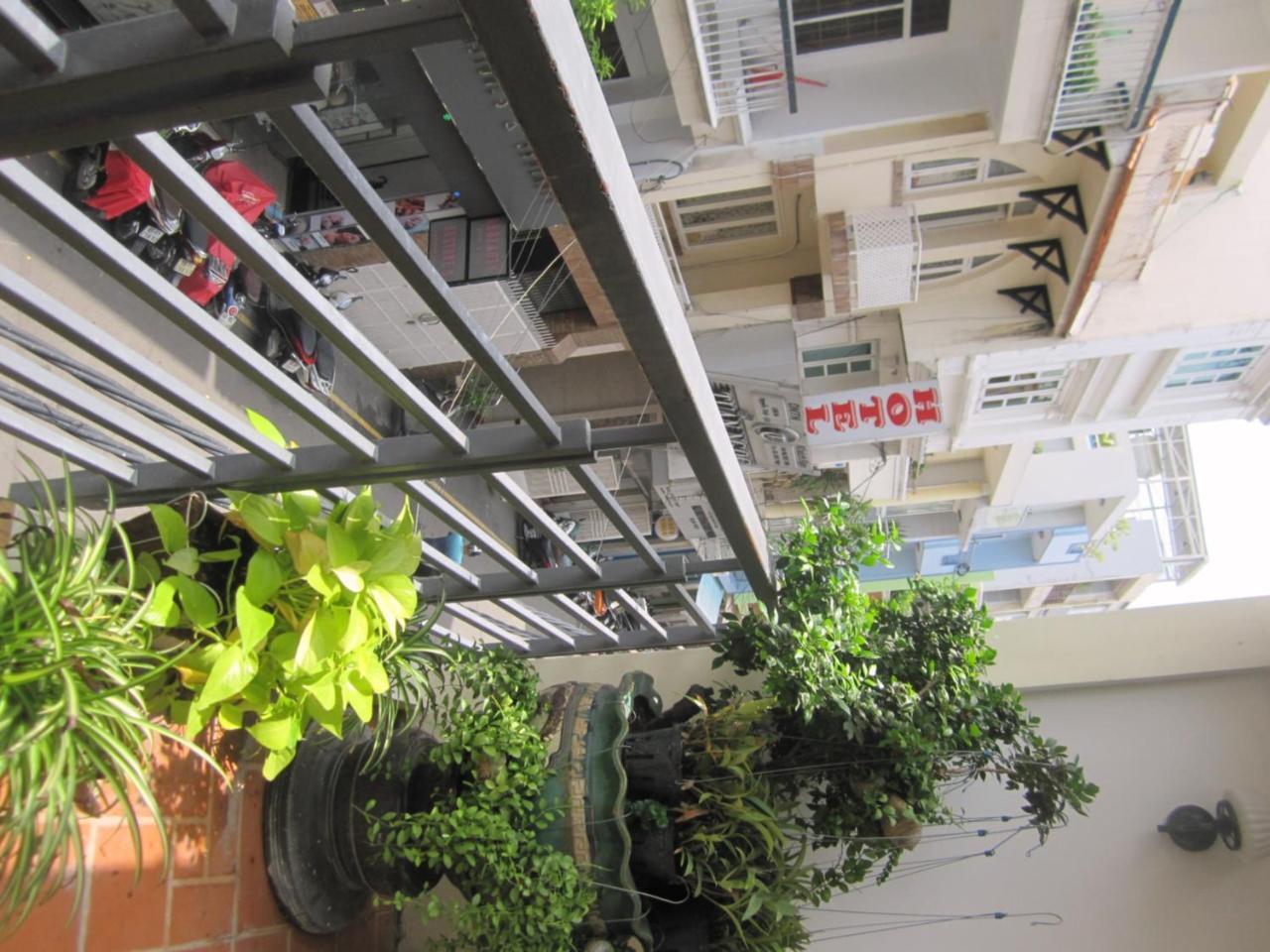 The Lily Hostel & Coffee Ciudad Ho Chi Minh  Exterior foto